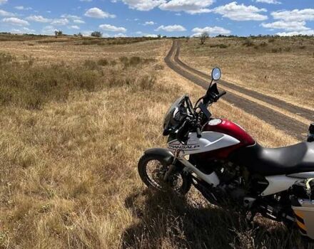 Білий Хонда XL 700V Transalp, об'ємом двигуна 0.68 л та пробігом 44 тис. км за 7000 $, фото 3 на Automoto.ua