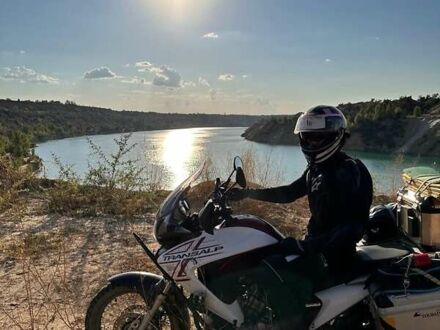 Білий Хонда XL 700V Transalp, об'ємом двигуна 0.68 л та пробігом 44 тис. км за 7000 $, фото 1 на Automoto.ua