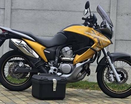Хонда XL 700V Transalp, об'ємом двигуна 0.68 л та пробігом 38 тис. км за 6120 $, фото 2 на Automoto.ua