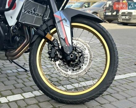 Белый Хонда XL 750 Transalp, объемом двигателя 0.76 л и пробегом 1 тыс. км за 12900 $, фото 11 на Automoto.ua