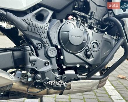Белый Хонда XL 750 Transalp, объемом двигателя 0.76 л и пробегом 1 тыс. км за 12900 $, фото 9 на Automoto.ua