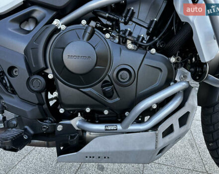 Белый Хонда XL 750 Transalp, объемом двигателя 0.76 л и пробегом 8 тыс. км за 10999 $, фото 10 на Automoto.ua