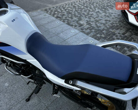 Белый Хонда XL 750 Transalp, объемом двигателя 0.76 л и пробегом 8 тыс. км за 10999 $, фото 9 на Automoto.ua