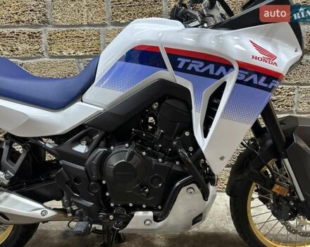 Хонда XL 750 Transalp, об'ємом двигуна 0 л та пробігом 3 тис. км за 9900 $, фото 10 на Automoto.ua