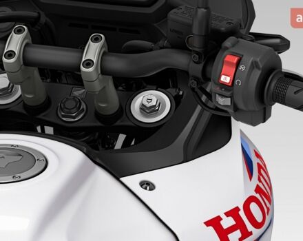 Хонда XL 750V Transalp, об'ємом двигуна 0 л та пробігом 0 тис. км за 11574 $, фото 2 на Automoto.ua