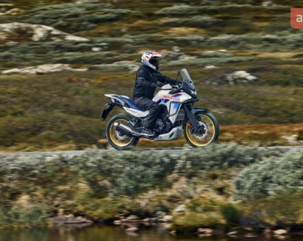 Хонда XL 750V Transalp, об'ємом двигуна 0 л та пробігом 0 тис. км за 11574 $, фото 17 на Automoto.ua