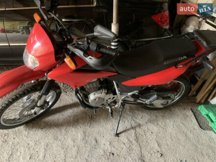Хонда XR 125L 2013 в Киеве на Automoto.ua Красный Хонда XR 125L, объемом двигателя 0 л и пробегом 41 тыс. км за 1350 $, фото 1 на Automoto.ua
