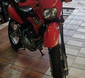 Хонда XR 125L 2014 в Виннице на Automoto.ua Красный Хонда XR 125L, объемом двигателя 0.13 л и пробегом 20 тыс. км за 1500 $, фото 1 на Automoto.ua