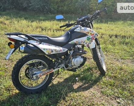 Білий Хонда XR 150, об'ємом двигуна 0.15 л та пробігом 20 тис. км за 1900 $, фото 4 на Automoto.ua