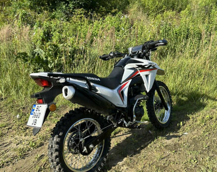 Білий Хонда XR 190 L, об'ємом двигуна 0.18 л та пробігом 1 тис. км за 3200 $, фото 6 на Automoto.ua