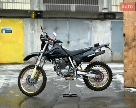Черный Хонда XR 250 Tornado, объемом двигателя 0.2 л и пробегом 22 тыс. км за 3900 $, фото 3 на Automoto.ua