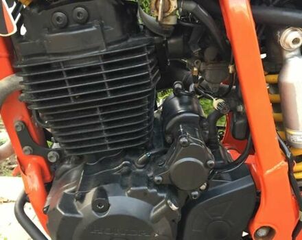 Белый Хонда XR 400 Motard, объемом двигателя 0 л и пробегом 26 тыс. км за 4299 $, фото 3 на Automoto.ua