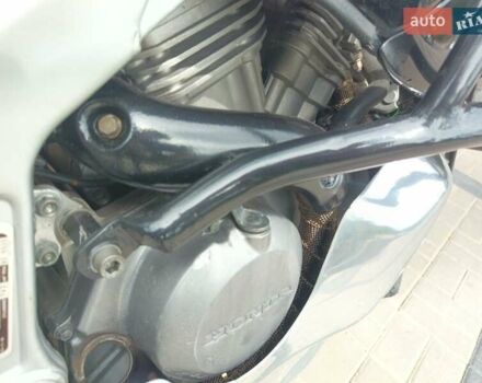 Черный Хонда XRV 750 Africa Twin, объемом двигателя 0.75 л и пробегом 48 тыс. км за 4500 $, фото 19 на Automoto.ua