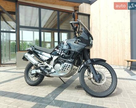 Черный Хонда XRV 750 Africa Twin, объемом двигателя 0.75 л и пробегом 48 тыс. км за 4500 $, фото 1 на Automoto.ua