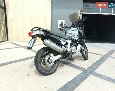 Черный Хонда XRV 750 Africa Twin, объемом двигателя 0.75 л и пробегом 48 тыс. км за 4500 $, фото 8 на Automoto.ua