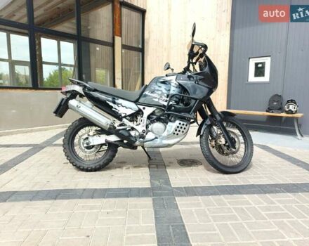 Черный Хонда XRV 750 Africa Twin, объемом двигателя 0.75 л и пробегом 48 тыс. км за 4500 $, фото 7 на Automoto.ua
