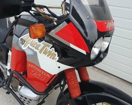 Черный Хонда XRV 750 Africa Twin, объемом двигателя 0.75 л и пробегом 68 тыс. км за 5000 $, фото 11 на Automoto.ua