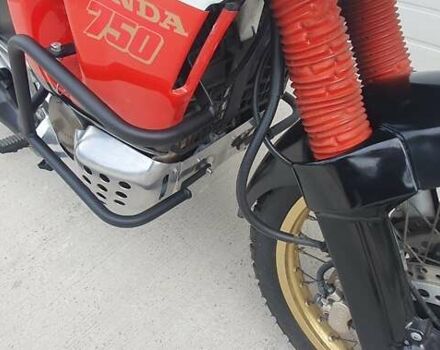 Черный Хонда XRV 750 Africa Twin, объемом двигателя 0.75 л и пробегом 68 тыс. км за 5000 $, фото 12 на Automoto.ua