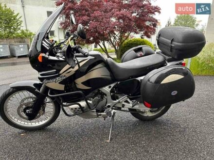 Хонда XRV 750 Africa Twin 2000 у Чернігові на Automoto.ua Чорний Хонда XRV 750 Africa Twin, об'ємом двигуна 0.75 л та пробігом 33 тис. км за 7000 $, фото 1 на Automoto.ua