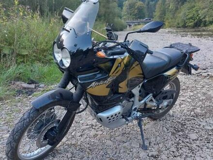 Хонда XRV 750 Africa Twin 2000 у Дрогобичі на Automoto.ua Чорний Хонда XRV 750 Africa Twin, об'ємом двигуна 0.75 л та пробігом 117 тис. км за 3100 $, фото 1 на Automoto.ua
