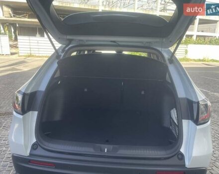Хонда ZR-V 2023 в Днепре (Днепропетровске) на Automoto.ua Белый Хонда ZR-V, объемом двигателя 1.99 л и пробегом 6 тыс. км за 34148 $, фото 13 на Automoto.ua