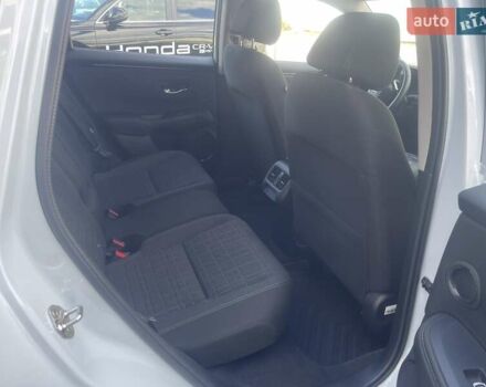 Хонда ZR-V 2023 в Днепре (Днепропетровске) на Automoto.ua Белый Хонда ZR-V, объемом двигателя 1.99 л и пробегом 6 тыс. км за 34148 $, фото 9 на Automoto.ua