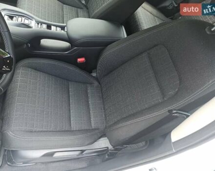 Белый Хонда ZR-V, объемом двигателя 1.99 л и пробегом 6 тыс. км за 34700 $, фото 23 на Automoto.ua