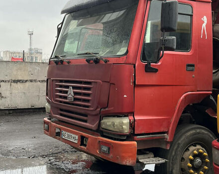 Хово ЗЗ 3407 2007 у Дніпро (Дніпропетровську) на Automoto.ua Червоний Хово ЗЗ 3407, об'ємом двигуна 9.7 л та пробігом 30 тис. км за 27500 $, фото 5 на Automoto.ua