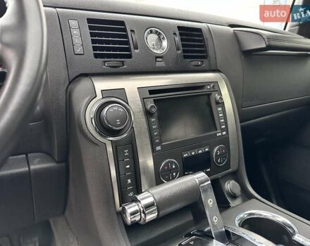 Хаммер Н2 2008 у Рівному на Automoto.ua Білий Хаммер Н2, об'ємом двигуна 6.2 л та пробігом 78 тис. км за 41000 $, фото 51 на Automoto.ua
