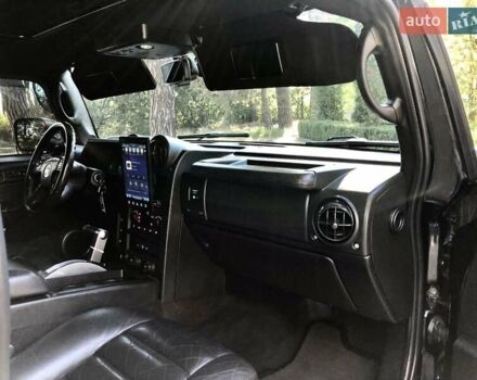 Черный Хаммер Н2, объемом двигателя 6 л и пробегом 121 тыс. км за 35000 $, фото 24 на Automoto.ua