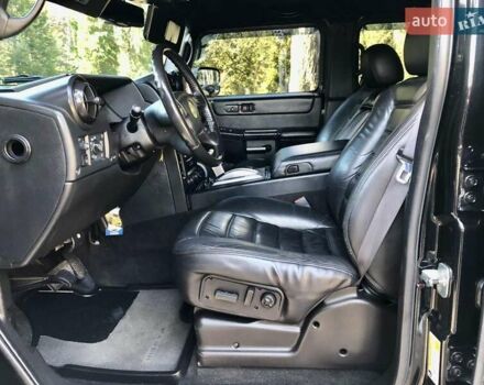 Черный Хаммер Н2, объемом двигателя 6 л и пробегом 121 тыс. км за 35000 $, фото 17 на Automoto.ua