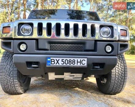 Черный Хаммер Н2, объемом двигателя 6 л и пробегом 121 тыс. км за 35000 $, фото 16 на Automoto.ua