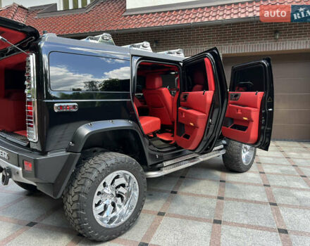 Черный Хаммер Н2, объемом двигателя 6.2 л и пробегом 156 тыс. км за 51000 $, фото 23 на Automoto.ua