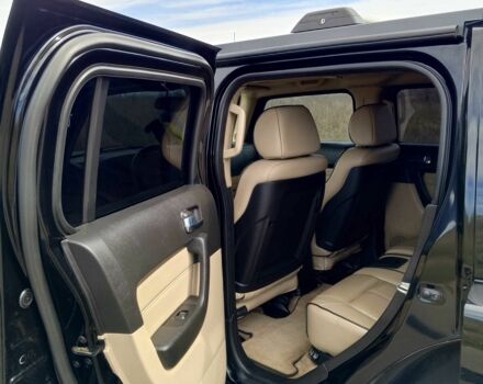 Черный Хаммер Н3, объемом двигателя 3.7 л и пробегом 130 тыс. км за 20000 $, фото 23 на Automoto.ua