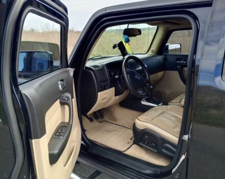 Черный Хаммер Н3, объемом двигателя 3.7 л и пробегом 130 тыс. км за 20000 $, фото 22 на Automoto.ua