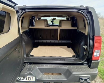 Черный Хаммер Н3, объемом двигателя 3.7 л и пробегом 130 тыс. км за 20000 $, фото 20 на Automoto.ua