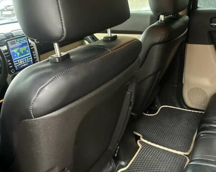 Чорний Хаммер Н3, об'ємом двигуна 3.65 л та пробігом 168 тис. км за 23300 $, фото 44 на Automoto.ua