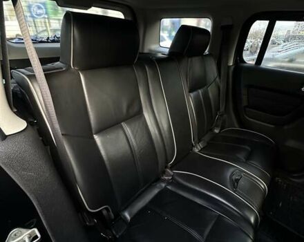 Чорний Хаммер Н3, об'ємом двигуна 3.65 л та пробігом 280 тис. км за 16500 $, фото 13 на Automoto.ua