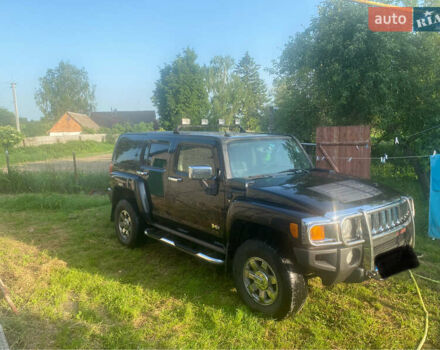 Черный Хаммер Н3, объемом двигателя 3.5 л и пробегом 150 тыс. км за 11000 $, фото 1 на Automoto.ua