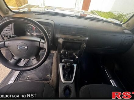 Чорний Хаммер Н3, об'ємом двигуна 5.3 л та пробігом 220 тис. км за 16500 $, фото 1 на Automoto.ua