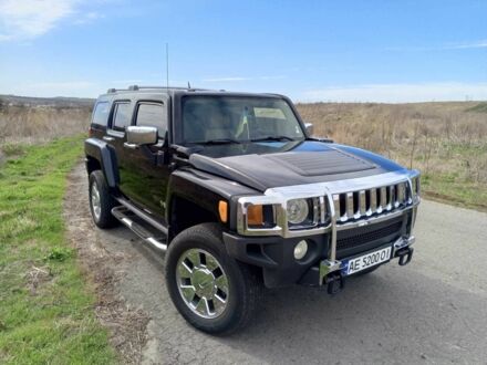 Черный Хаммер Н3, объемом двигателя 3.7 л и пробегом 130 тыс. км за 20000 $, фото 1 на Automoto.ua
