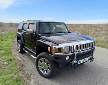Черный Хаммер Н3, объемом двигателя 3.7 л и пробегом 130 тыс. км за 20000 $, фото 1 на Automoto.ua