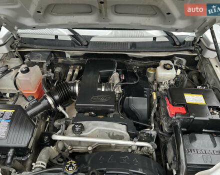 Сірий Хаммер Н3, об'ємом двигуна 3.65 л та пробігом 79 тис. км за 16899 $, фото 22 на Automoto.ua