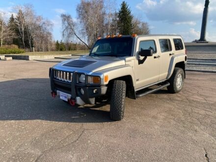 Серый Хаммер Н3, объемом двигателя 3.7 л и пробегом 185 тыс. км за 9900 $, фото 1 на Automoto.ua