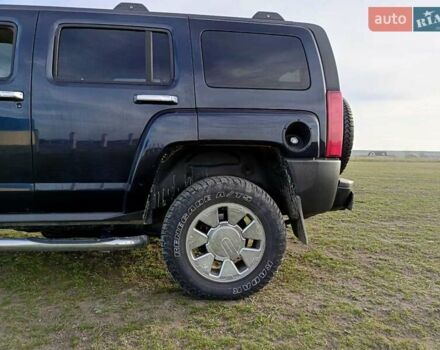Синий Хаммер Н3, объемом двигателя 3.5 л и пробегом 128 тыс. км за 16200 $, фото 2 на Automoto.ua