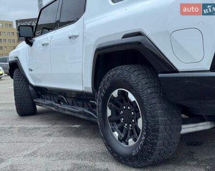 Білий Хаммер EV, об'ємом двигуна 0 л та пробігом 9 тис. км за 130000 $, фото 15 на Automoto.ua