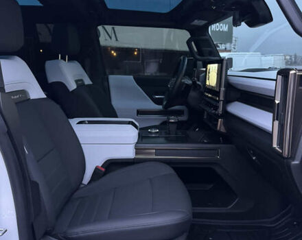 Белый Хаммер EV, объемом двигателя 0 л и пробегом 9 тыс. км за 130000 $, фото 34 на Automoto.ua