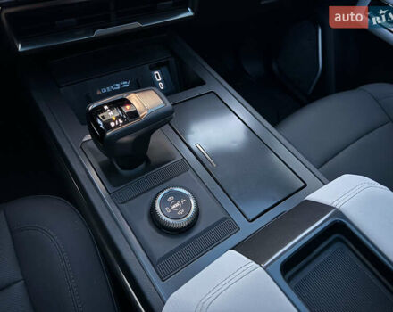 Белый Хаммер EV, объемом двигателя 0 л и пробегом 9 тыс. км за 130000 $, фото 36 на Automoto.ua