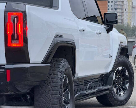 Білий Хаммер EV, об'ємом двигуна 0 л та пробігом 9 тис. км за 130000 $, фото 9 на Automoto.ua