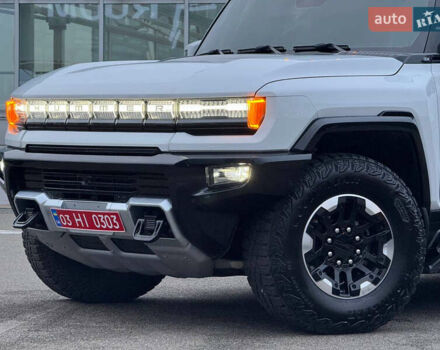 Білий Хаммер EV, об'ємом двигуна 0 л та пробігом 9 тис. км за 130000 $, фото 22 на Automoto.ua